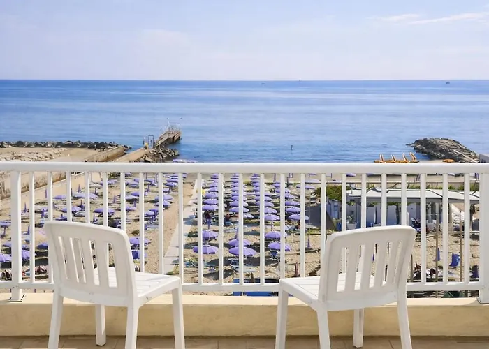 Hotel Ambasciatori Beach Front Breakfast E Brunch Xxl Fino Alle 12 30